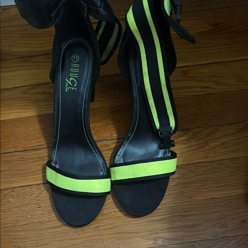 Women's Black and Green Strappy Heels